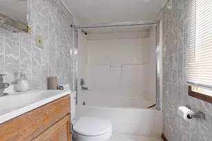 1114 Corbin St, Rockford, IL 61102 - Photo 7