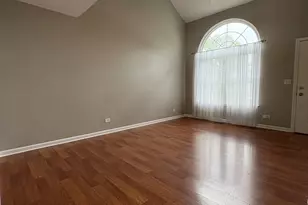 503 Ascot Ln, Streamwood, IL 60107 - Photo 3