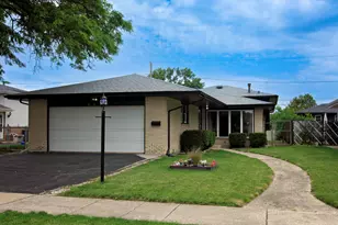 5220 138th St, Crestwood, IL 60418 - Photo 3
