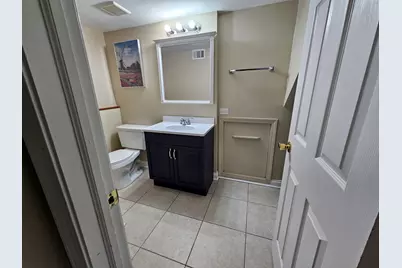 210 Redwood Court, Vernon Hills, IL 60061 - Photo 23