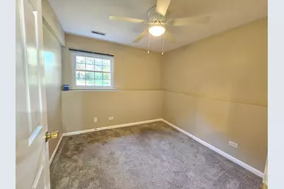 210 Redwood Court, Vernon Hills, IL 60061 - Photo 25