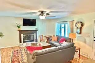 221 Rowe Dr, Bloomington, IL 61701 - Photo 3