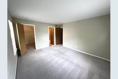 1214 Ballantrae Place #E, Mundelein, IL 60060 - Photo 7