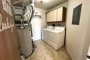 1214 Ballantrae Pl, Mundelein, IL 60060 - Photo 11