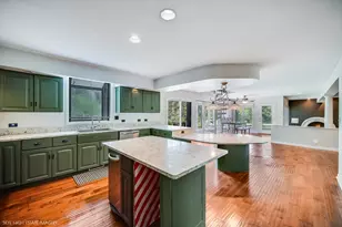 3636 Quince Ct, Downers Grove, IL 60515 - Photo 7