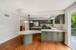 3636 Quince Ct, Downers Grove, IL 60515 - Photo 5