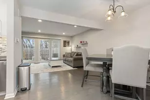 39 Sorrento Dr, Palos Heights, IL 60463 - Photo 5