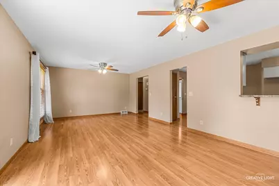435 N Hickory Street, Waterman, IL 60556 - Photo 3