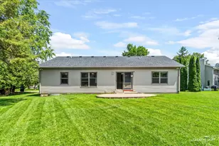 435 N Hickory St, Waterman, IL 60556 - Photo 17
