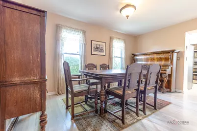 135 Newtown Drive, Buffalo Grove, IL 60089 - Photo 9