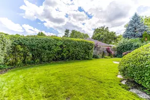 135 Newtown Dr, Buffalo Grove, IL 60089 - Photo 35
