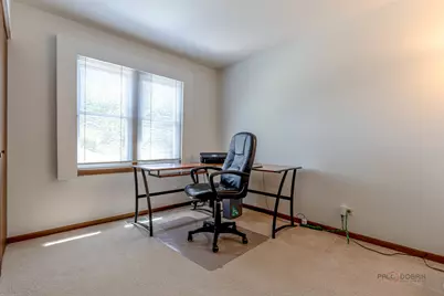 135 Newtown Drive, Buffalo Grove, IL 60089 - Photo 23