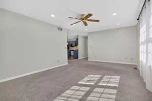 8 Rounds Rd, Bloomington, IL 61704 - Photo 9