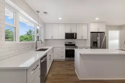 9950 S Western Avenue #2N, Chicago, IL 60643 - Photo 3