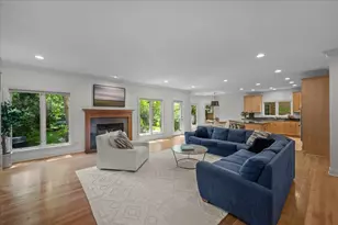 2211 Schiller Ave, Wilmette, IL 60091 - Photo 11