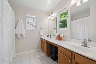 1039 Silver Hill Cir, Joliet, IL 60432 - Photo 13