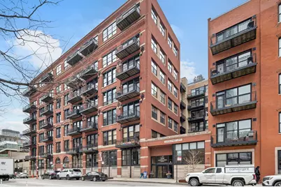 226 N Clinton Street #525, Chicago, IL 60661 - Photo 1