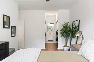 1245 N Orleans St, Chicago, IL 60610 - Photo 15