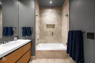 363 E Wacker Dr, Chicago, IL 60601 - Photo 19