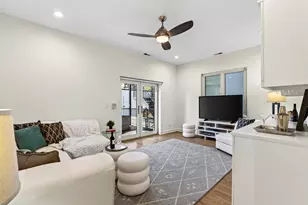 1330 W Hubbard St, Chicago, IL 60642 - Photo 19