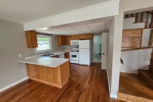 103 N Greenfield Ave, Crystal Lake, IL 60014 - Photo 9