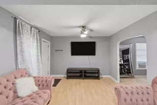 15319 Lexington Ave, Harvey, IL 60426 - Photo 5