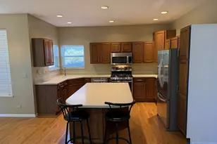 575 Capital Ln, Gurnee, IL 60031 - Photo 11