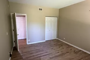 575 Capital Ln, Gurnee, IL 60031 - Photo 15