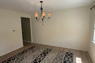 575 Capital Ln, Gurnee, IL 60031 - Photo 7