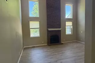 575 Capital Ln, Gurnee, IL 60031 - Photo 9