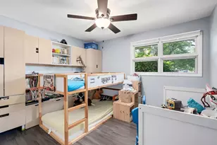 1912 E Willow Ave, Wheaton, IL 60187 - Photo 13