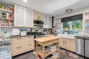 1912 E Willow Ave, Wheaton, IL 60187 - Photo 7