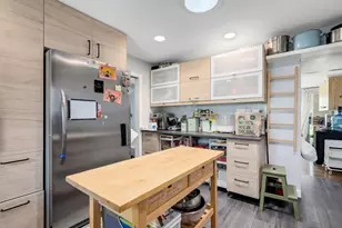 1912 E Willow Ave, Wheaton, IL 60187 - Photo 9