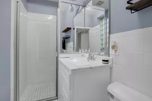 1712 W Wilson Ave, Chicago, IL 60640 - Photo 17