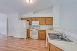 249 Sierra Pass Dr, Schaumburg, IL 60194 - Photo 7