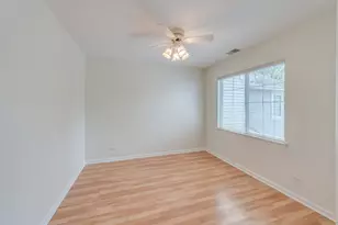 249 Sierra Pass Dr, Schaumburg, IL 60194 - Photo 17