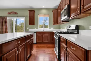 1575 McClellan Dr, Lindenhurst, IL 60046 - Photo 19