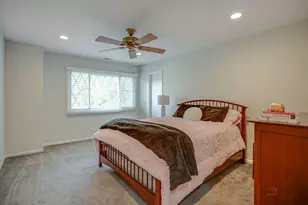 1252 Briarwood Ln, Libertyville, IL 60048 - Photo 17