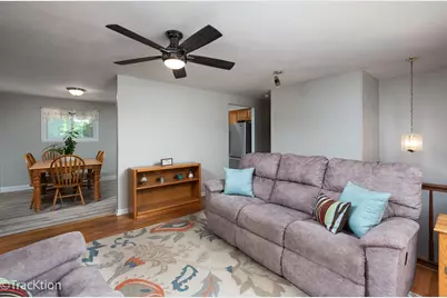 1701 Hartmann Drive, Schaumburg, IL 60193 - Photo 5