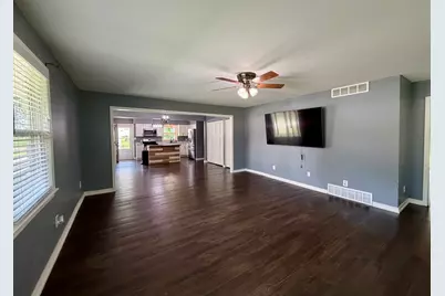 7748-125 E 3000 North Road, Manville, IL 61319 - Photo 3