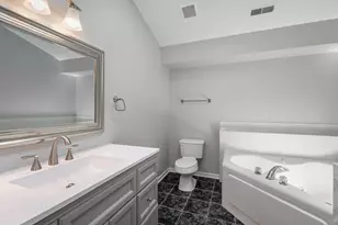 2827 Rutland Cir, Naperville, IL 60564 - Photo 13