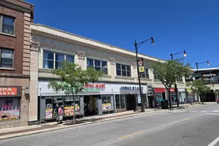 319 Howard St, Evanston, IL 60202 - Photo 1