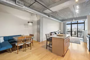 811 W 15th Pl, Chicago, IL 60608 - Photo 3