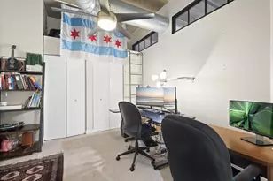 811 W 15th Pl, Chicago, IL 60608 - Photo 9