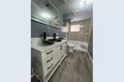 8015 S Avalon Avenue, Chicago, IL 60619 - Photo 29