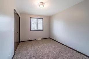 77 Joy St, Sugar Grove, IL 60554 - Photo 13
