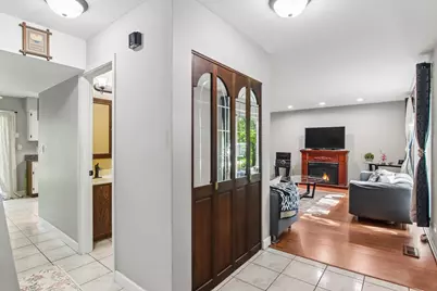 1025 Longford Drive, Westmont, IL 60559 - Photo 7