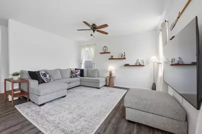 1313 Marston Street, South Elgin, IL 60177 - Photo 3