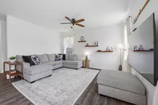 1313 Marston St, South Elgin, IL 60177 - Photo 3