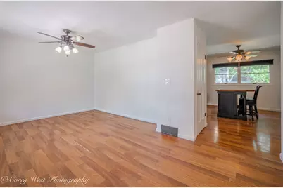 114 Ebbesen Drive, Dekalb, IL 60115 - Photo 9